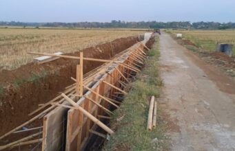 Proyek Siluman di Desa Jambu Kec Mlonggo Kab Jepara Diduga Mark Up Besi Material, Cek Faktanya