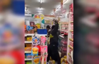 Meresahkan! Geng Motor Keroyok Pemuda hingga Tewas di Minimarket