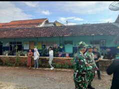 Kerja Nyata Puluhan Anggota Koramil 08 Keling Dan Koramil 12 Donorojo Kodim 0719 Jepara. Bersama Masyarakat Kerja Bakti Baksos Rehap Panti Trisno ing SIWI Desa Kelet