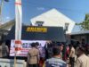 Peduli Kebutuhan Warga Masyarakat Desa Tambakmulyo Brimob Polda Jateng Bekerja Sama Brimob Pati Distribusikan Air Bersih